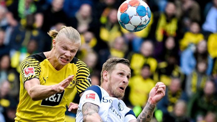 Haaland vstřelil hattrick, Dortmund s Bochumí přesto prohrál. Padl i Bayern