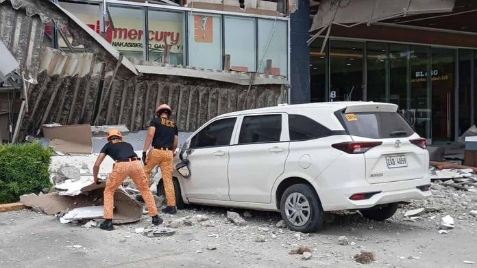 Silné zemětřesení zasáhlo Filipíny. Úřady hlásí oběť, kvůli tsunami nařídily evakuaci