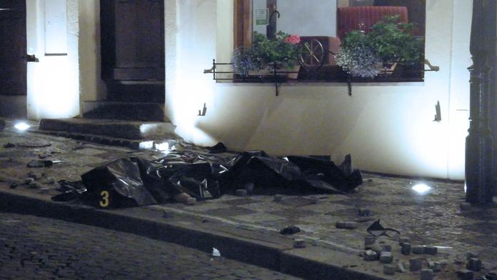 Smrt na silnici! Chodce srazilo osobní auto