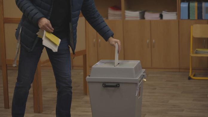 Fronty v Chanově i na horách. O volby byl obrovský zájem