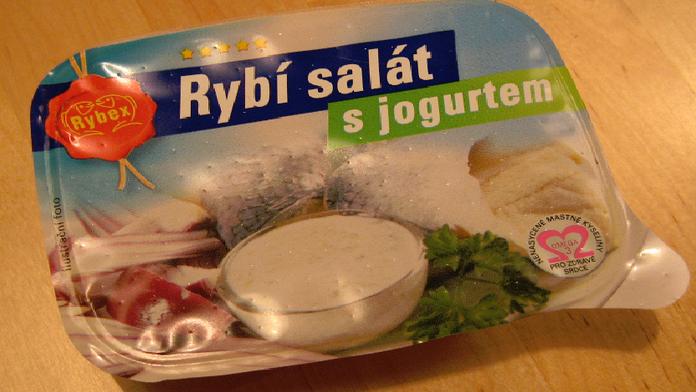 Podvod: Rybí saláty obsahují víc majonézy než masa