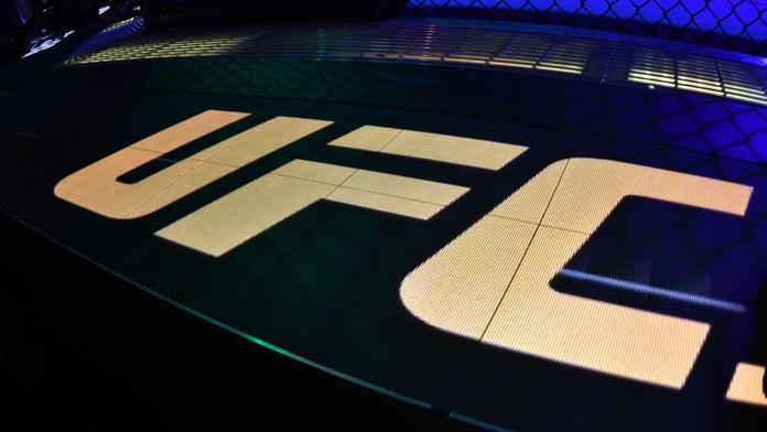 Úpadek bývalé zápasnice UFC. Bere drogy, sex nabízí za cigaretu