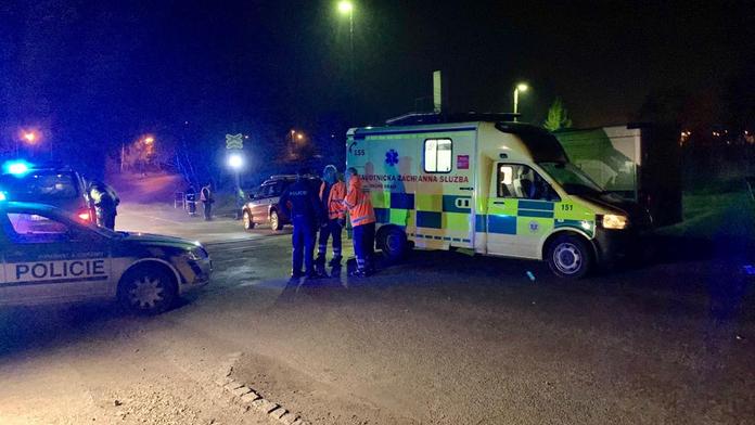 Na Kladensku se střetl vlak s cyklistou, ten zraněním podlehl