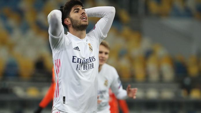 Real hrál téměř celý zápas v deseti, nakonec doma padl s Levante