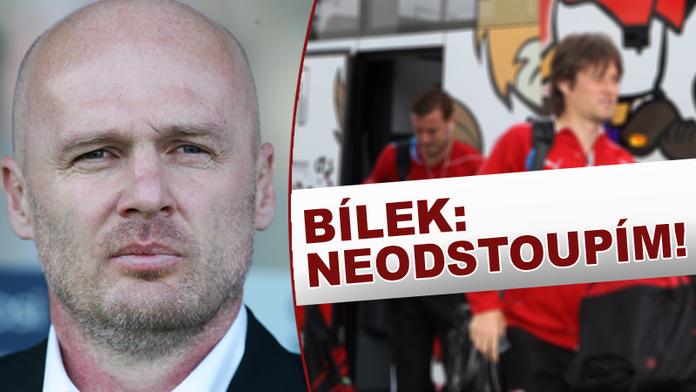 KOUČ BÍLEK HLAVU NA ŠPALEK NEDAL! O rezignaci neuvažuji! UDĚLAL DOBŘE? ANKETA