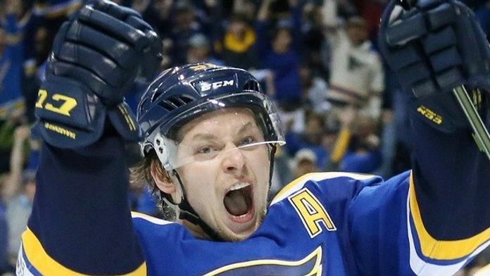Colorado rozneslo Pastrňákův Boston. Tarasenko zářil za Blues