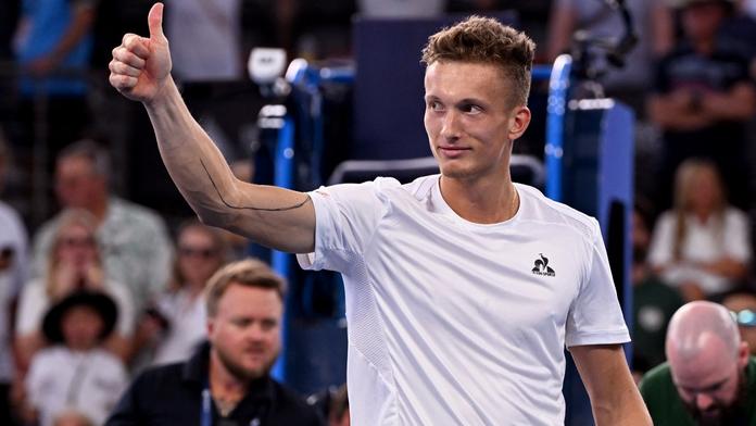 Lehečka slaví druhý titul v kariéře, soupeř mu vzdal po 15 minutách