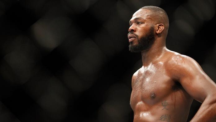 Zkáza zažehnána. Známe jméno Jonesova protivníka na UFC 197!