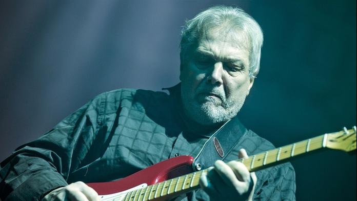 Zemřel kytarista legendárních českých kapel, bratranec Petra Jandy