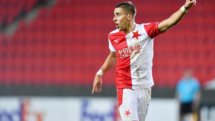 Slavia vyhrála na Slovácku jedním gólem. Sparta remizovala s Plzní