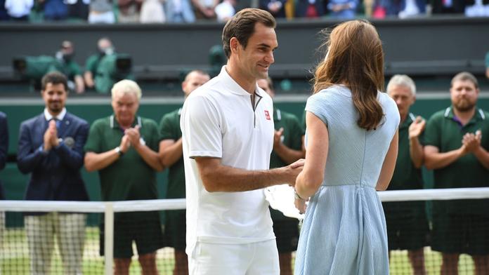Vévodkyně Kate a hvězdný Federer společně na kurtu. Chystají akci pro děti