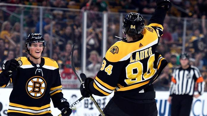 Češi v přípravě na NHL září: Lauko dal gól, Nosek a Kovář bodovali!