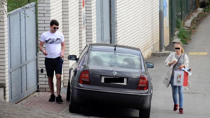 Jeho otec dal peníze Růžičkovi: Mladý Palaščák si užívá pohodičku