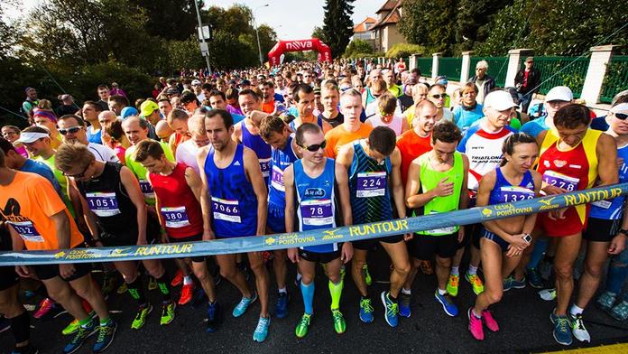 Běžci RunTour přispějí milionem na charitu
