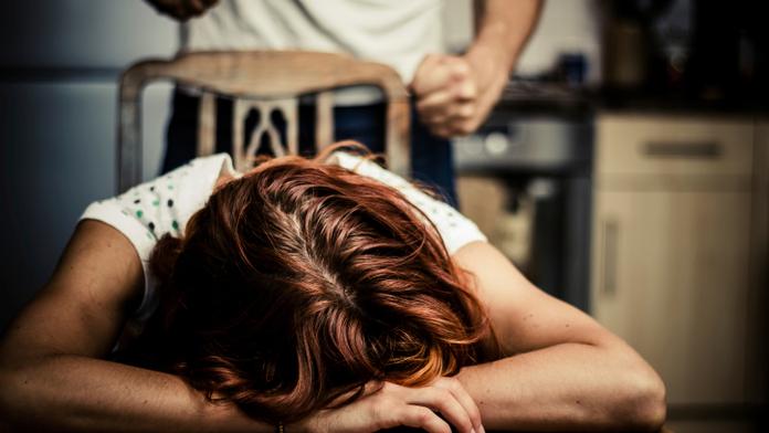 Rodiče uškrtili dceru kvůli svatbě! Na vraždě se podíleli i teta a strýc