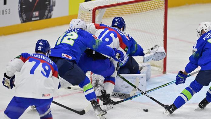 Slováci drží naději na postup ze skupiny. Proti Slovincům rozhodl jeden gól