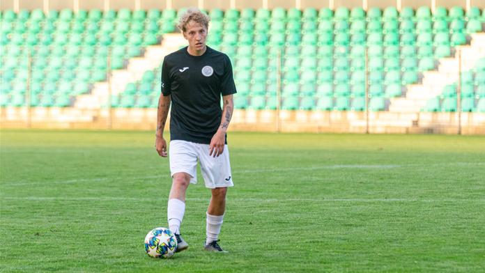 Fanoušek přišel o 32 tisíc, ale Gedeona mu je líto. Byl jsem bílý kůň, hájí se fotbalista