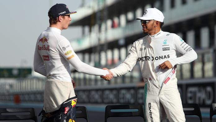 Mercedes se neodvolá proti výsledkům z Abú Zabí, fanoušci jsou rozčílení