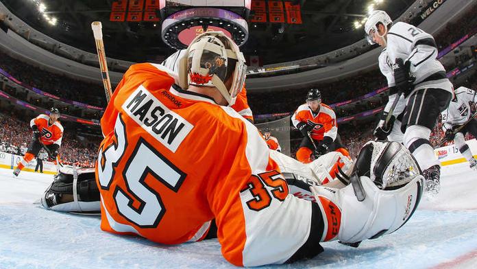 Voráček nahrával. Flyers ale přišli o vítězství v poslední minutě
