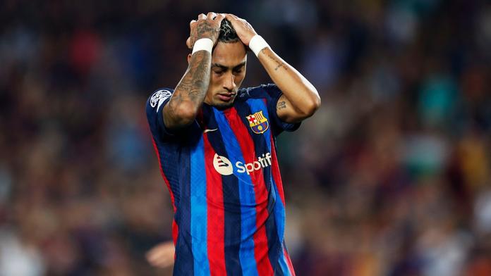 Přijdou miliardy za posily vniveč? Barca visí nad propastí. Spasí ji Plzeň?
