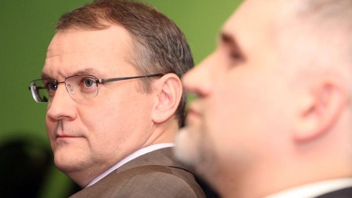 Vládním zmocněncem pro rozšíření Temelína bude velvyslanec Bartuška