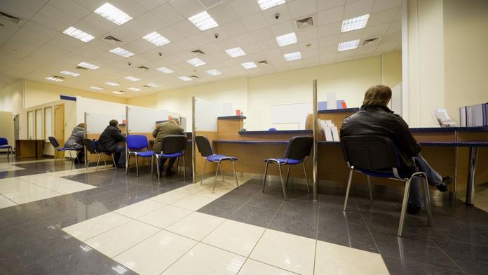Česká banka už úplně skončila. Všechny účty definitivně převedli