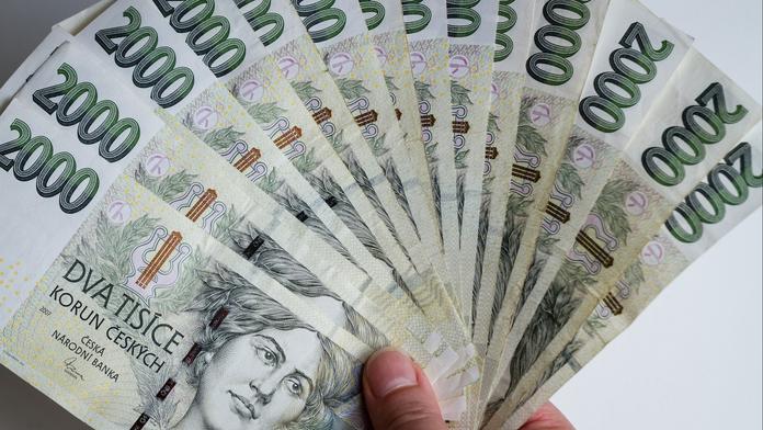 Pozor na dvoutisícové bankovky. Můžete je prodat za mnohem víc