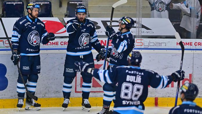 Třinec po vítězné sérii opět na kolenou. Oceláři nestačili na Liberec