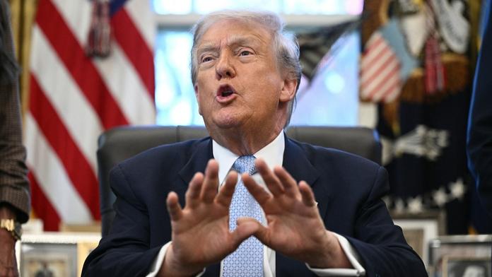 Putin, Orbán i Erdogan. Trump si vybral členy Rady míru, chce po nich peníze