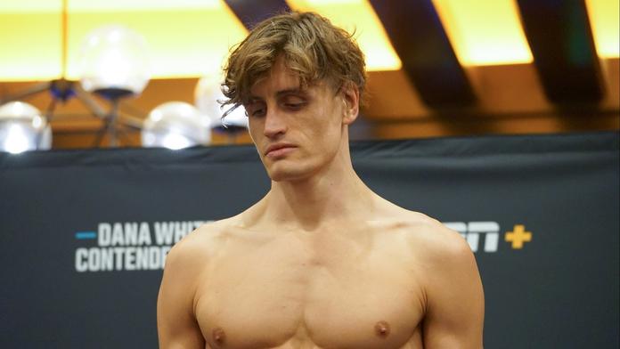Peňázovi boj o smlouvu v UFC nevyšel. Soupeři se vzdal v prvním kole