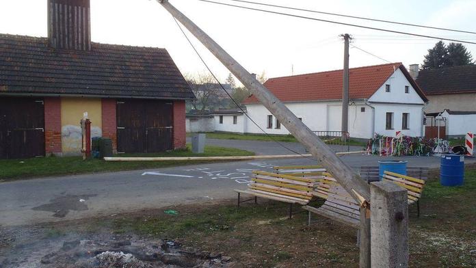 Podříznutí májky se ošklivě zvrtlo, za tradiční zvyk jim hrozí vězení!