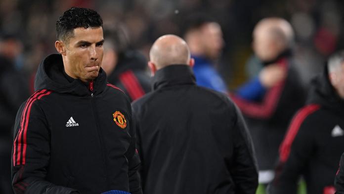 Proč nehrál Ronaldo? Trenérovu vysvětlení nevěří fanoušci ani Keane