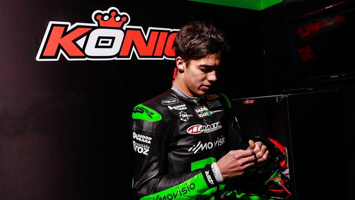 Pro první body zkouší všechno. König trénoval následující trať na Playstationu