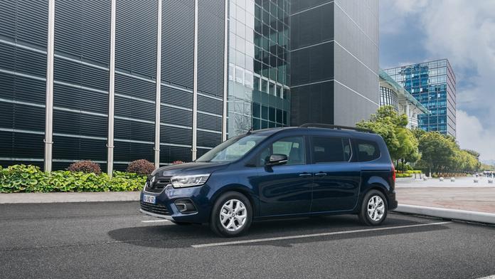 Tři řady sedadel, sedm pasažérů, pět isofixů! Renault upravil Kangoo pro početné rodiny