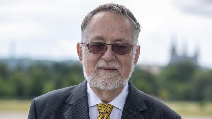 Jaroslav Bašta je v nemocnici. Myslíme na něj, vzkázal Okamura