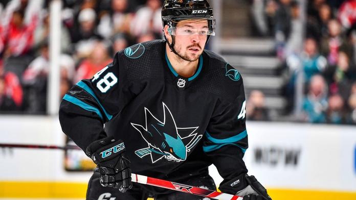 Hertl řádil proti Chicagu! Gól a dvě přihrávky byly nakonec málo