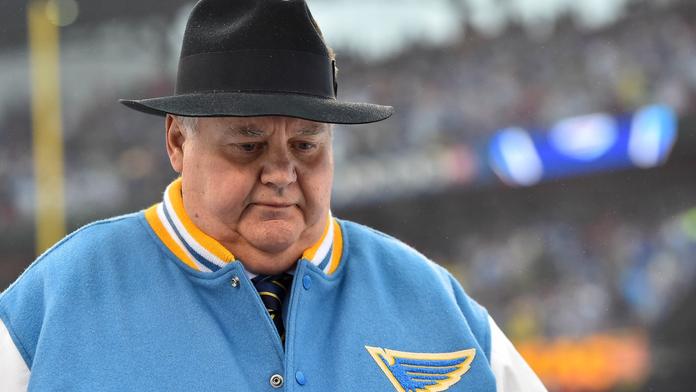 Nejlepší trenér historie končí: Blues vyhodili trenéra Hitchcocka!