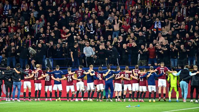 Očkování je cesta jak hrát s fanoušky, zní ze Sparty. Bohemians jsou v problémech