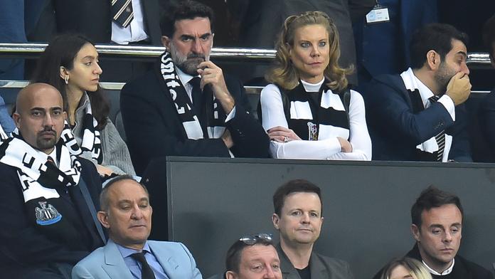 Miliardy nestačí? Newcastle se chystá podat stížnost na rozhodčí