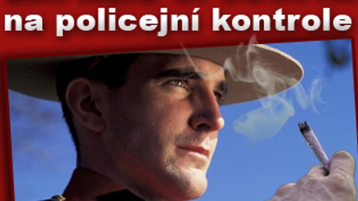 DRZOST: Zapálil si jointa při policejní kontrole!