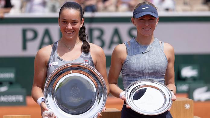 Češka Valentová ovládla juniorské French Open. Vyhrála dvouhru i čtyřhru