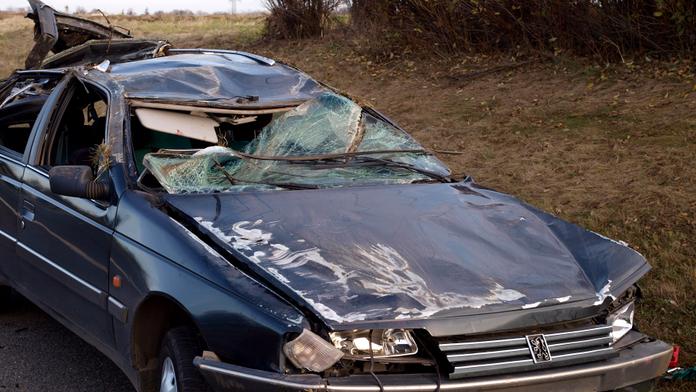 Opilý sedmnáctiletý mladík zavinil autonehodu