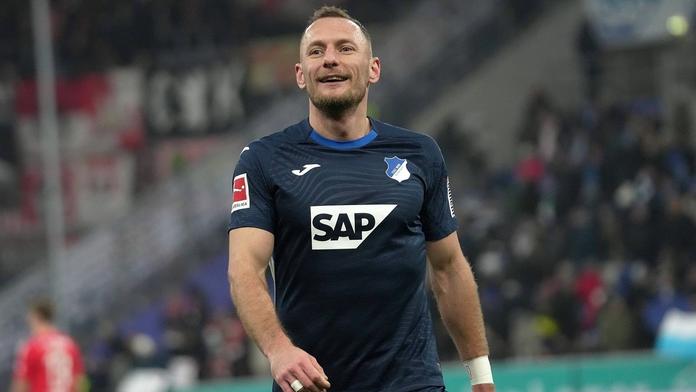 Coufal poslal vzkaz fanouškům West Hamu. Nikdy tě neměli vyhodit, reagují