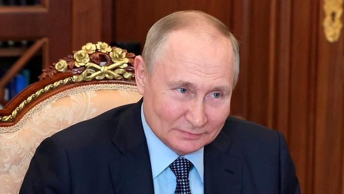 Z demonstrace rovnou na frontu. Putin našel další způsob, jak posílit armádu