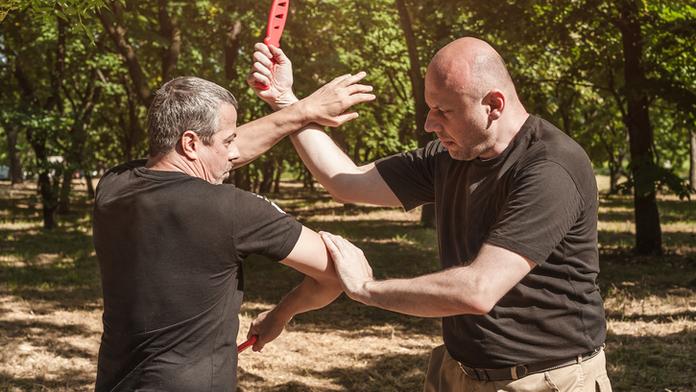 Prevence před agresivními občany: Úřednici trénují sebeobranu