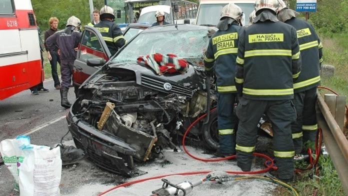Žháři v Mostě zapálili další škodovky