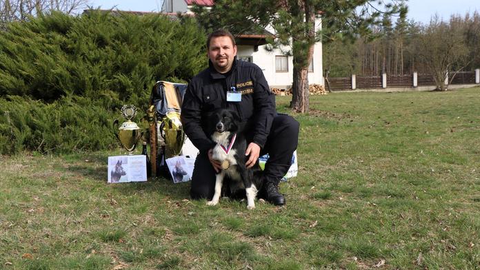Policista Jirka bojuje s vážnou nemocí. Lék nehradí pojišťovna