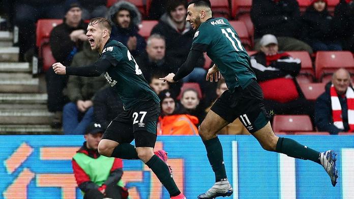 Vydra prolomil trápení. Parádním gólem pomohl k výhře Burnley