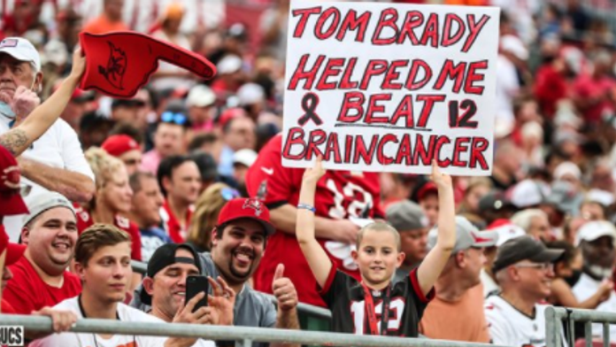 Krásné gesto v NFL! Brady potěšil fanouška, který se vyléčil z rakoviny