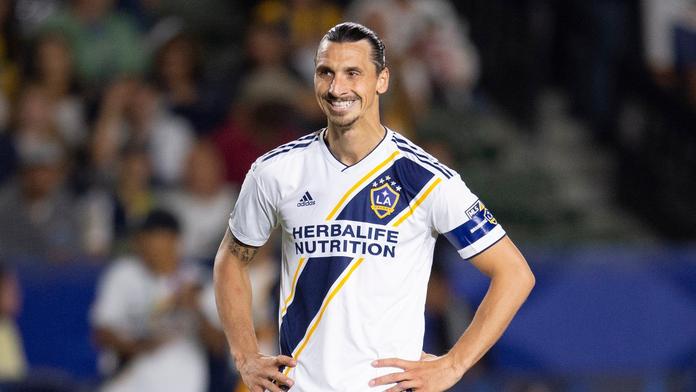 Zlatan soupeři zlomil lícní kost. Potrestán ale nebude&nbsp;